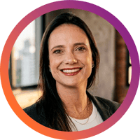 Viviane Dizaro - Gestora de Operações Financeiras da Cogna Educação estará no palco do Travel Connect 2026