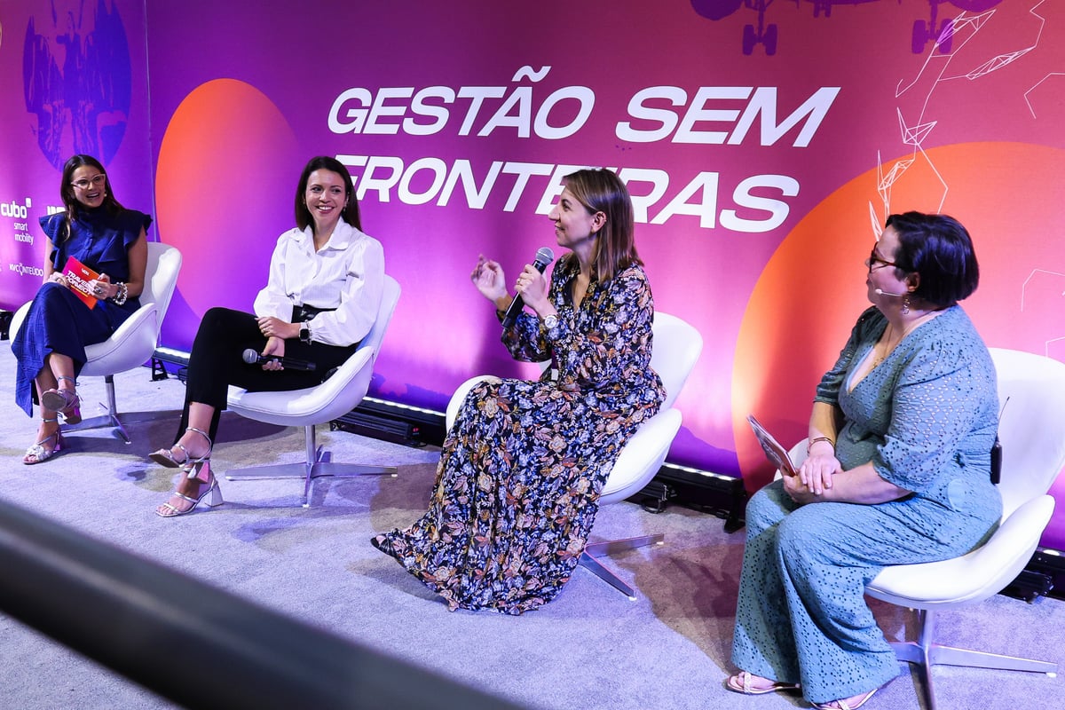 Giovana Jannuzzelli, Joyce Macieri (Minerva Foods), Ana Luísa Prado (Syngenta) e Andréa Matos (Alagev) no painel com os destaques da convenção anual da GBTA, de Dallas, em 2023