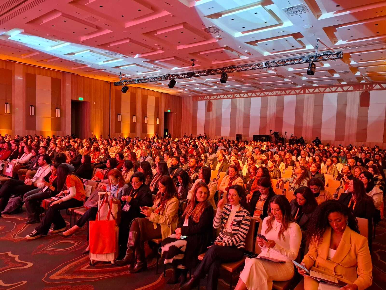 O Travel Connect 2025 foi muito mais que um evento — foi um divisor de águas no setor de viagens e despesas corporativas. 