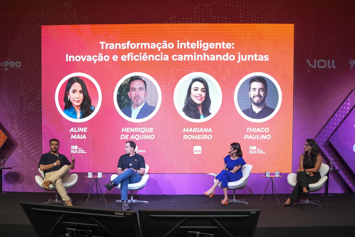 Painel Moderado por Aline Maia, Product Manager do Itaú com a presença de Henrique de Aquino, Superintendente de Meios de Pagamentos do Itaú BBA, Thiago Paulino, Superintendente de Ciência de Dados e Produtos Digitais da IGA e Mariana Romeiro, Gerente Financeira do Banco Itaú